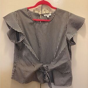 Chic‎ checkered Tie-Front Blouse